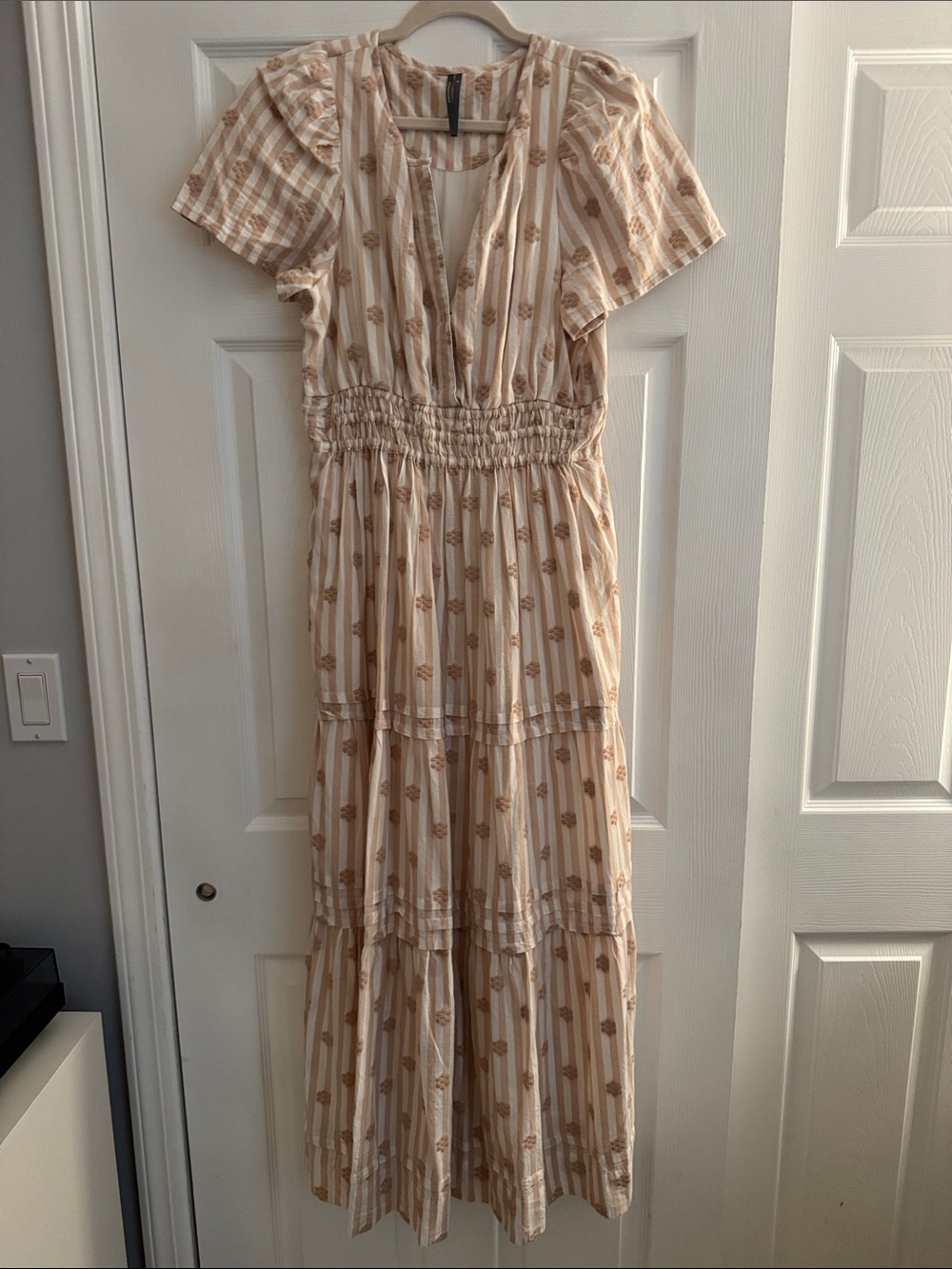 Anthropologie Somerset Cream & Tan Tiered Maxi- Smocked Waist M